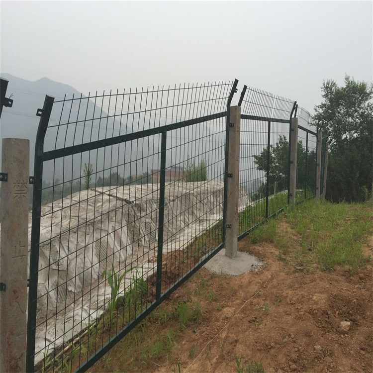 鐵路隔離網